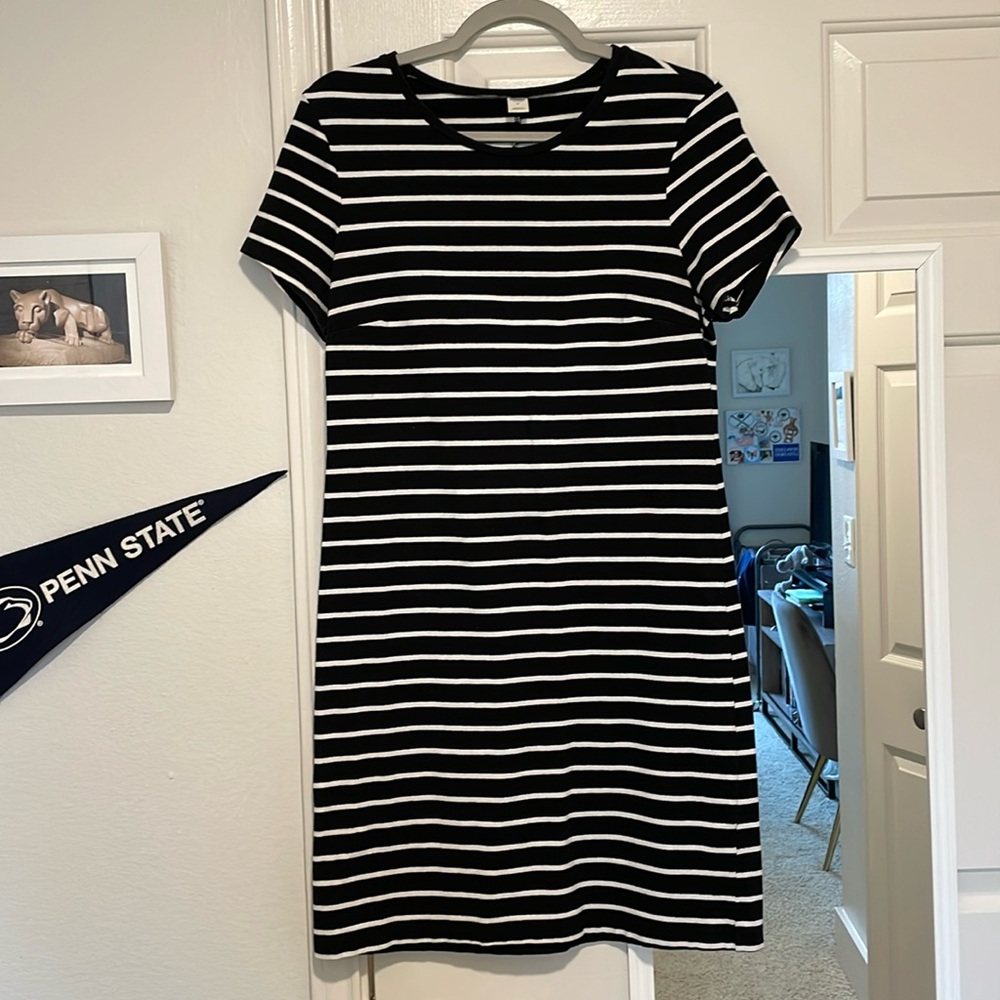Old Navy Stripped Dress: Size M